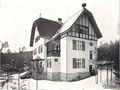 Ärztewohnhaus der Lungenheilstätte im Stadtwald, Heilstättenstr. 166, Aufnahme um 1907 <span class="smw-highlighter" data-type="8" data-state="inline" data-title="Hinweis" title="Urheber: L. Kriegbaum, NürnbergLizenz: CC BY-SA 3.0"><span class="smwtticon note"></span><span class="smwttcontent">Urheber: L. Kriegbaum, Nürnberg<br><br>Lizenz: CC BY-SA 3.0</span></span>