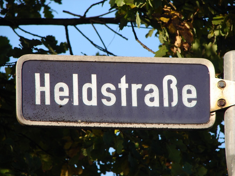 Datei:Heldstraße.JPG