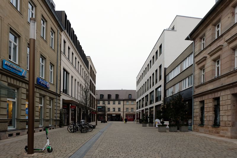 Datei:Hallstraße 2020 1.jpg