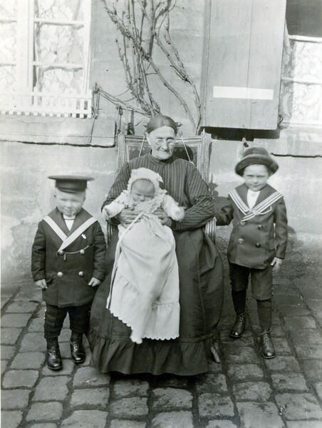 Datei:19 NL-FW Hautsch.jpg