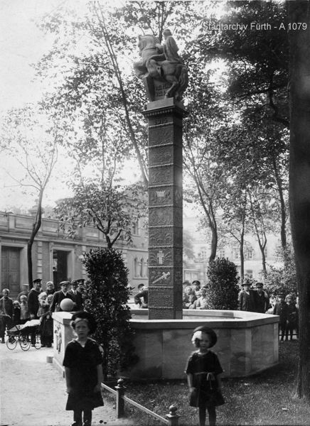 Datei:A1079 Einweihung Nagelsäule 1916.jpg