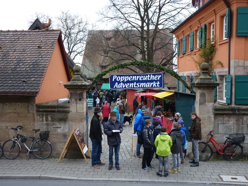 Datei:Adventsmarkt 2014a.JPG