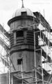 Turm des ehem. Stadtkrankenhaues an der Schwabacher Straße, hier bei Reparaturarbeiten, ca. 1960 <span class="smw-highlighter" data-type="8" data-state="inline" data-title="Hinweis" title="Urheber: Fritz WolkerstörferLizenz: Bildlizenz-Stadtarchiv"><span class="smwtticon note"></span><span class="smwttcontent">Urheber: Fritz Wolkerstörfer<br><br>Lizenz: Bildlizenz-Stadtarchiv</span></span>