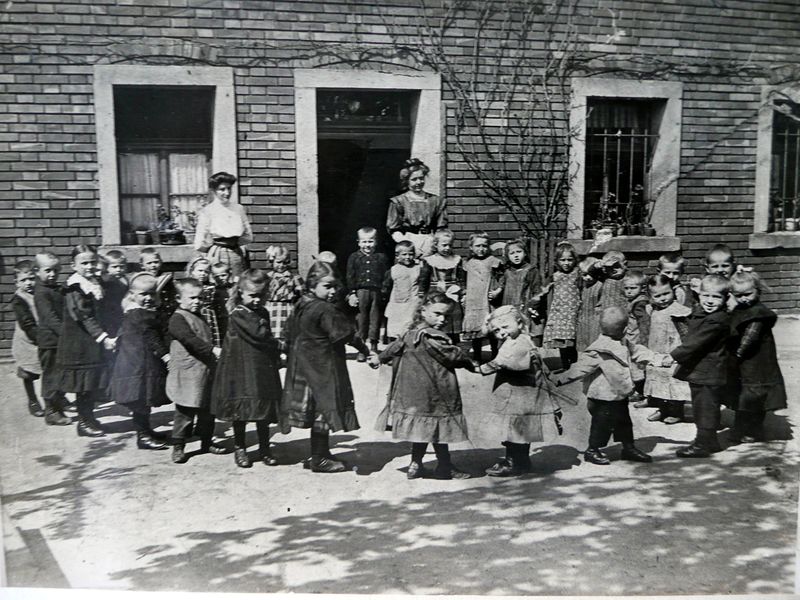 Datei:Kindergarten Poppenreuth.JPG