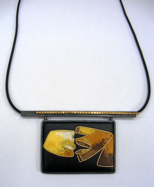 Datei:Rike Schiffert-Lang - Collier.jpg