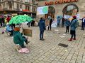 Families for Future Freitagsdemonstration in der Fußgängerzone, Sept. 2020 <span class="smw-highlighter" data-type="8" data-state="inline" data-title="Hinweis" title="Urheber: Kamran SalimiLizenz: CC BY-SA 3.0"><span class="smwtticon note"></span><span class="smwttcontent">Urheber: <!--LINK'" 0:28--><br><br>Lizenz: CC BY-SA 3.0</span></span>