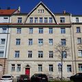 Mietshaus Waldstraße 37, April 2020 <span class="smw-highlighter" data-type="8" data-state="inline" data-title="Hinweis" title="Urheber: AquilexLizenz: CC BY-SA 3.0"><span class="smwtticon note"></span><span class="smwttcontent">Urheber: Aquilex<br><br>Lizenz: CC BY-SA 3.0</span></span>