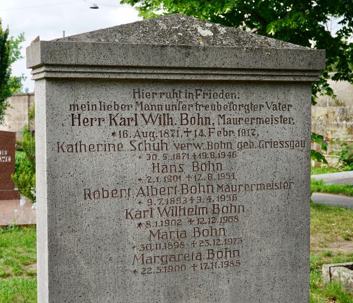 Datei:Grabstein Karl-Bohn 2.jpeg