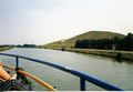 Blick vom Main-Donau-Kanal auf Solarberg und Kanalbrücke Zenn, 2001 <span class="smw-highlighter" data-type="8" data-state="inline" data-title="Hinweis" title="Urheber: Norbert PietschLizenz: CC BY-SA 3.0"><span class="smwtticon note"></span><span class="smwttcontent">Urheber: Norbert Pietsch<br><br>Lizenz: CC BY-SA 3.0</span></span>