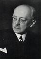 Fritz Hornschuch, ca. 1945 <span class="smw-highlighter" data-type="8" data-state="inline" data-title="Hinweis" title="Urheber: unbekanntLizenz: CC BY-SA 3.0"><span class="smwtticon note"></span><span class="smwttcontent">Urheber: unbekannt<br><br>Lizenz: CC BY-SA 3.0</span></span>