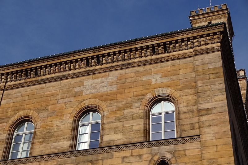 Datei:Rathaus Details.jpg