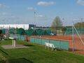 Gelände des Tennisclubs innerhalb des TSV in Burgfarrnbach, April 2017 <span class="smw-highlighter" data-type="8" data-state="inline" data-title="Hinweis" title="Urheber: G. LeonhardtLizenz: CC BY-SA 3.0"><span class="smwtticon note"></span><span class="smwttcontent">Urheber: G. Leonhardt<br><br>Lizenz: CC BY-SA 3.0</span></span>