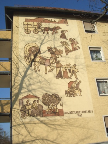 Datei:Leyher Straße Sgraffito.jpg