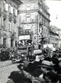 Faschingsumzug in der Friedrichstraße, im Hintergrund das Parkhotel, 1937 <span class="smw-highlighter" data-type="8" data-state="inline" data-title="Hinweis" title="Urheber: unbekanntLizenz: CC BY-SA 3.0"><span class="smwtticon note"></span><span class="smwttcontent">Urheber: unbekannt<br><br>Lizenz: CC BY-SA 3.0</span></span>