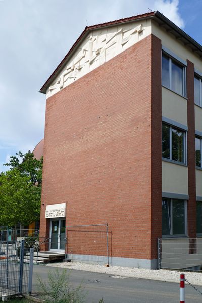 Datei:Pesta Südfront 07 2019.JPG