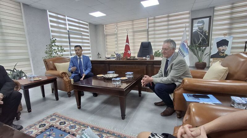 Datei:Marmaris Jung Ünlü.jpeg