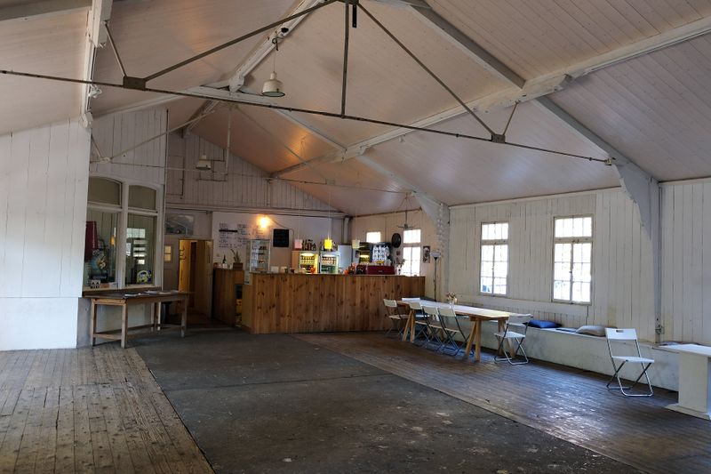 Datei:Badstraße Bar.jpg