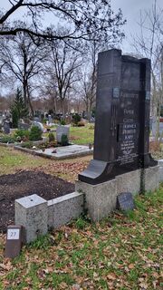 Grabstein Rehfeld, Vorderseite.jpg