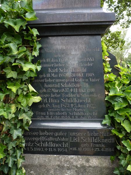 Datei:Grabstein Schildknecht 2.JPG