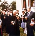 Prälat Nikolaus Pieger in Fürth, Juli 1980 <span class="smw-highlighter" data-type="8" data-state="inline" data-title="Hinweis" title="Urheber: unbekanntLizenz: Bildlizenz-Stadtarchiv"><span class="smwtticon note"></span><span class="smwttcontent">Urheber: unbekannt<br><br>Lizenz: Bildlizenz-Stadtarchiv</span></span>