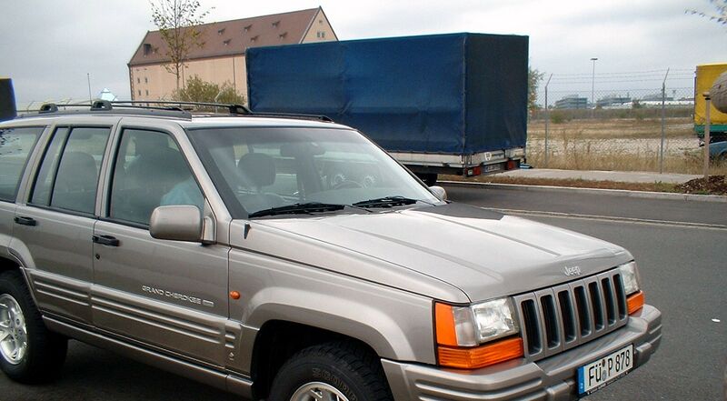 Datei:Benno-Strauß-Str. 11.10.2003.JPG