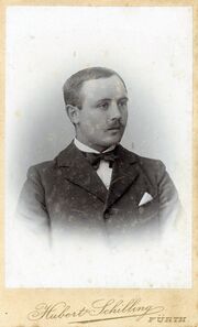 MiF Mann mit Taschentuch.jpg