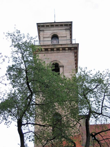 Datei:Auferstehungskirche 2003.jpeg