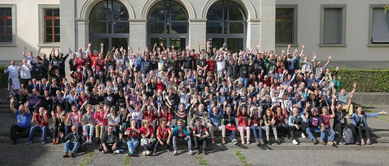 Datei:MJK 29970 Gruppenbild WikiCon2018.jpg