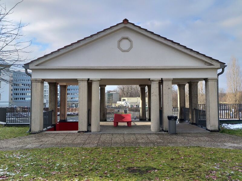 Datei:2021-01-31 König-Ludwig-Bad Quellentempel.jpg