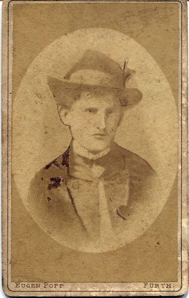 Datei:Popp Mann mit Hut.jpg