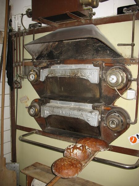 Datei:Backofen Göllner.JPG