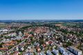Blick über Burgfarrnbach (West->Ost), im Hintergrund die Stadt Fürth und Nürnberg, Juni 2019 <span class="smw-highlighter" data-type="8" data-state="inline" data-title="Hinweis" title="Urheber: Kamran SalimiLizenz: CC BY-SA 3.0"><span class="smwtticon note"></span><span class="smwttcontent">Urheber: <!--LINK'" 0:230--><br><br>Lizenz: CC BY-SA 3.0</span></span>