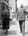 Der spätere NSDAP-Oberbürgermeister Franz Jakob, vermutlich mit seiner Frau Anna Jakob, ca. 1930 <span class="smw-highlighter" data-type="8" data-state="inline" data-title="Hinweis" title="Urheber: Hans LotterLizenz: Bildlizenz-Stadtarchiv"><span class="smwtticon note"></span><span class="smwttcontent">Urheber: <!--LINK'" 0:47--><br><br>Lizenz: Bildlizenz-Stadtarchiv</span></span>