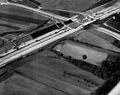 Die Kanalbrücke in Vach über die Herzogenauracher Straße ist fast fertig (1970) <span class="smw-highlighter" data-type="8" data-state="inline" data-title="Hinweis" title="Lizenz: copyright"><span class="smwtticon note"></span><span class="smwttcontent">Lizenz: copyright</span></span>