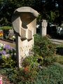 Heinz Heibergrabmal auf dem Fürther Friedhof <span class="smw-highlighter" data-type="8" data-state="inline" data-title="Hinweis" title="Urheber: ChrischmiLizenz: CC BY-SA 3.0"><span class="smwtticon note"></span><span class="smwttcontent">Urheber: Chrischmi<br><br>Lizenz: CC BY-SA 3.0</span></span>