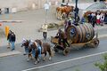 Mit Pferden umgespannter Wagen nach dem Unfall am Festzug mit dem Ochsenwagen der Brauerei Tucher - ... <span class="smw-highlighter" data-type="8" data-state="inline" data-title="Hinweis" title="Mit Pferden umgespannter Wagen nach dem Unfall am Festzug mit dem Ochsenwagen der Brauerei Tucher - Erntedankfestzug, Okt 2017Urheber: Kamran SalimiLizenz: CC BY-SA 4.0"><span class="smwtticon note"></span><span class="smwttcontent">Mit Pferden umgespannter Wagen nach dem Unfall am Festzug mit dem Ochsenwagen der Brauerei Tucher - Erntedankfestzug, Okt 2017<br>Urheber: <!--LINK'" 0:13--><br><br>Lizenz: CC BY-SA 4.0</span></span>