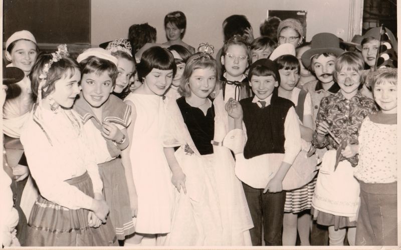 Datei:Fasching Rosenschule 1961 (2).JPG