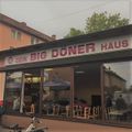 Im Big Döner Haus in der Fronmüllerstraße 171, 90763 Fürth, werden türkische Spezialitäten (z. B. ... <span class="smw-highlighter" data-type="8" data-state="inline" data-title="Hinweis" title="Im Big Döner Haus in der Fronmüllerstraße 171, 90763 Fürth, werden türkische Spezialitäten (z. B. der Big Döner, Little Döner, Vegidöner oder Lahmachun) verkauft.Urheber: Benutzer:MichaelUndMaxLizenz: CC BY-SA 3.0"><span class="smwtticon note"></span><span class="smwttcontent">Im Big Döner Haus in der Fronmüllerstraße 171, 90763 Fürth, werden türkische Spezialitäten (z. B. der Big Döner, Little Döner, Vegidöner oder Lahmachun) verkauft.<br>Urheber: Benutzer:MichaelUndMax<br><br>Lizenz: CC BY-SA 3.0</span></span>