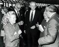 Die Ehrenbürgerin Grete Schickedanz bei der Eröffnung der Stadthalle im Okt 1983 ein <span class="smw-highlighter" data-type="8" data-state="inline" data-title="Hinweis" title="Urheber: unbekanntLizenz: Bildlizenz-Stadtarchiv"><span class="smwtticon note"></span><span class="smwttcontent">Urheber: unbekannt<br><br>Lizenz: Bildlizenz-Stadtarchiv</span></span>