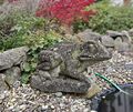 Betonfigur Frosch vor dem Eingangsbereich der Kursana Residenz, gefertigt 1985 von <!--LINK'" 0:44-->, ... <span class="smw-highlighter" data-type="8" data-state="inline" data-title="Hinweis" title="Betonfigur Frosch vor dem Eingangsbereich der Kursana Residenz, gefertigt 1985 von Heinz Siebenkäß, Oktober 2025Urheber: LadyJLizenz: copyright"><span class="smwtticon note"></span><span class="smwttcontent">Betonfigur Frosch vor dem Eingangsbereich der Kursana Residenz, gefertigt 1985 von <!--LINK'" 0:45-->, Oktober 2025<br>Urheber: LadyJ<br><br>Lizenz: copyright</span></span>