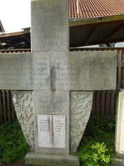 Stadeln Kriegerdenkmal 2019 3.JPG