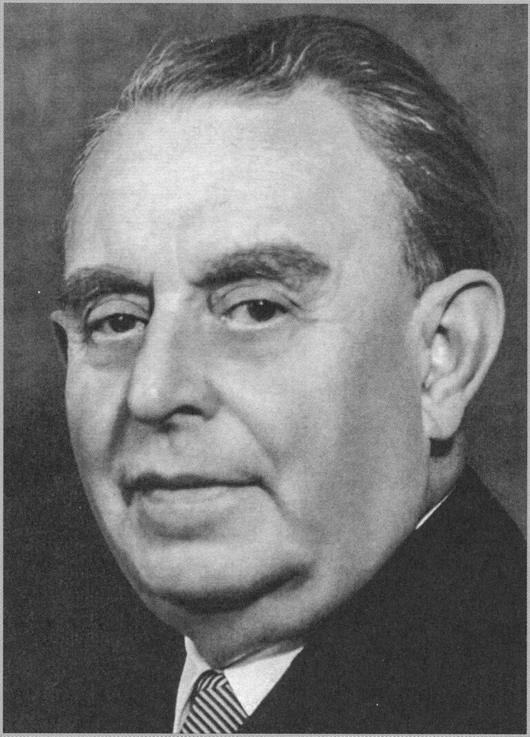 Erich Herrmann ca 1925.jpg