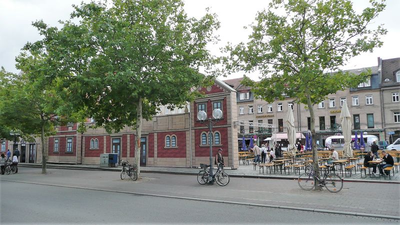 Datei:Ludwigsbahnhof 2010.11.jpeg