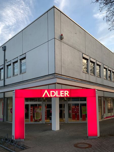 Datei:Modehaus Adler 2021 2.jpg