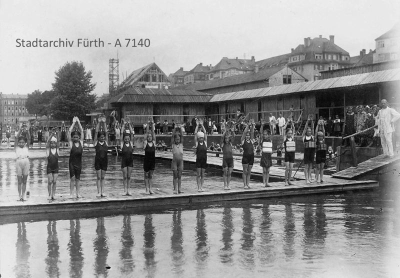 Datei:A7140 Flussbad.jpg