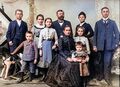 Familie Horneber um 1900 <span class="smw-highlighter" data-type="8" data-state="inline" data-title="Hinweis" title="Urheber: unbekanntLizenz: CC BY-SA 3.0"><span class="smwtticon note"></span><span class="smwttcontent">Urheber: unbekannt<br><br>Lizenz: CC BY-SA 3.0</span></span>