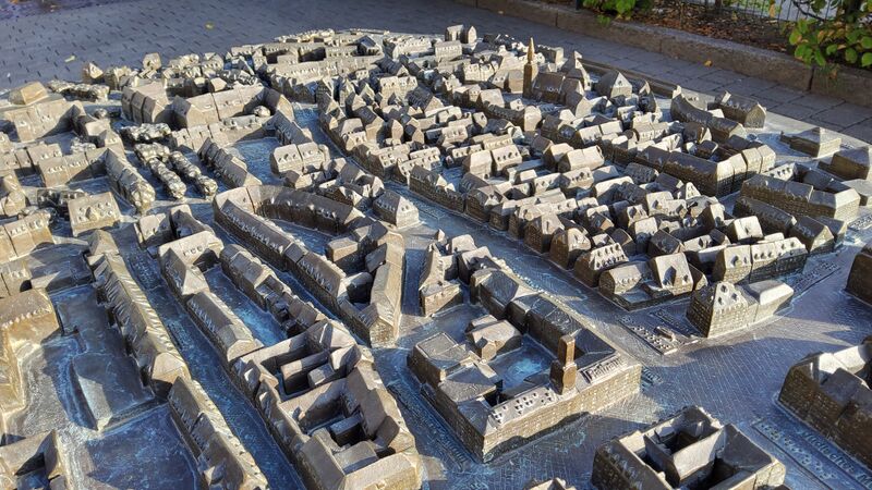 Datei:Taktile Tafel 4.jpg