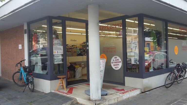 Kleiderladen Zeppelin12 - 1.jpg