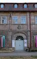 Der Marstall auf dem Gelände des Schlosses Burgfarrnbach - heute Sitz des Museums Frauenkultur ... <span class="smw-highlighter" data-type="8" data-state="inline" data-title="Hinweis" title="Der Marstall auf dem Gelände des Schlosses Burgfarrnbach - heute Sitz des Museums Frauenkultur Regional – International, 2018Urheber: Kamran SalimiLizenz: CC BY-SA 3.0"><span class="smwtticon note"></span><span class="smwttcontent">Der Marstall auf dem Gelände des Schlosses Burgfarrnbach - heute Sitz des Museums Frauenkultur Regional – International, 2018<br>Urheber: <!--LINK'" 0:29--><br><br>Lizenz: CC BY-SA 3.0</span></span>