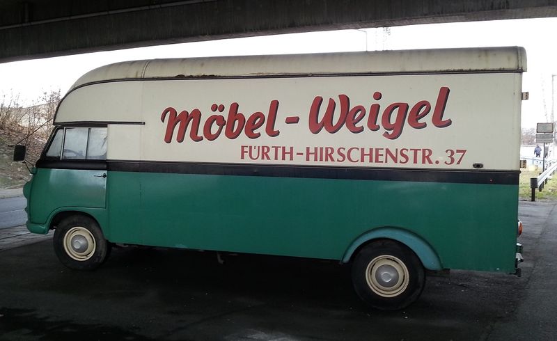 Datei:Möbel Weigel LKW.jpg